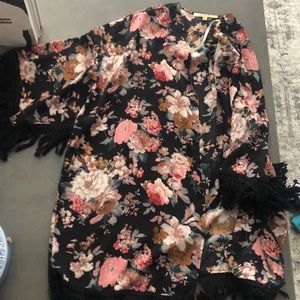 Floral kimono with fringe
